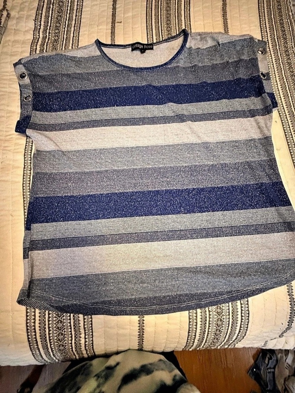 Vintage Rose Blue Stripe Grommet Top Striped short sleeve shirt Blue & Gray Medi